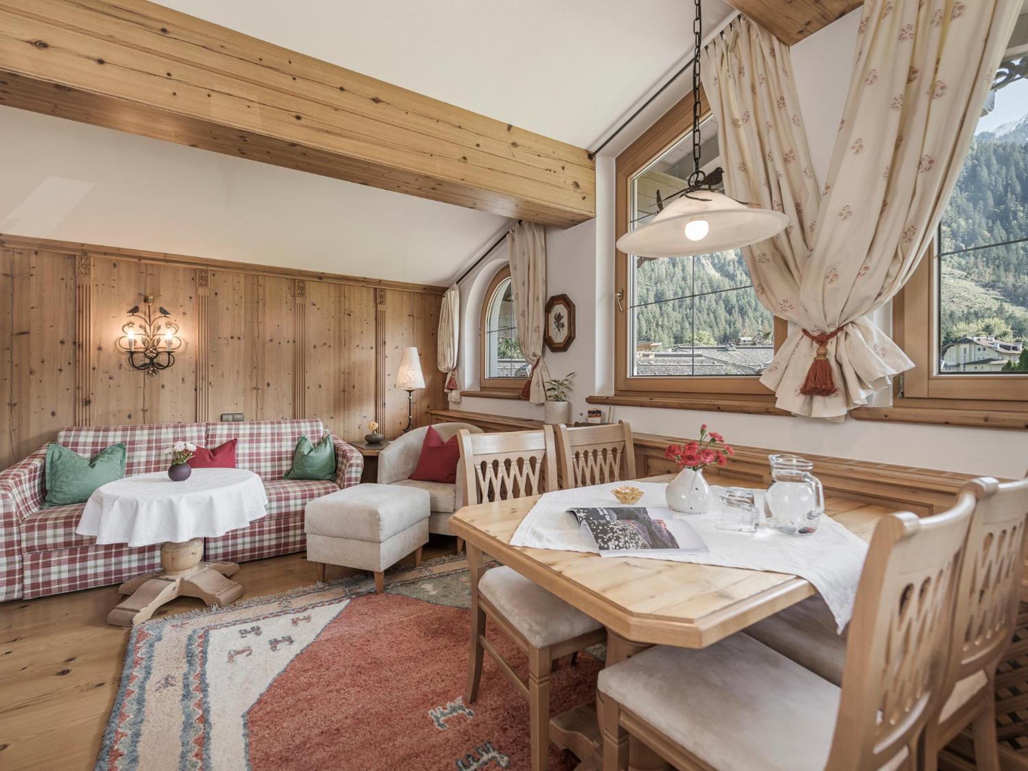 Apparthotel "Landhaus Veronika" Mayrhofen Εξωτερικό φωτογραφία