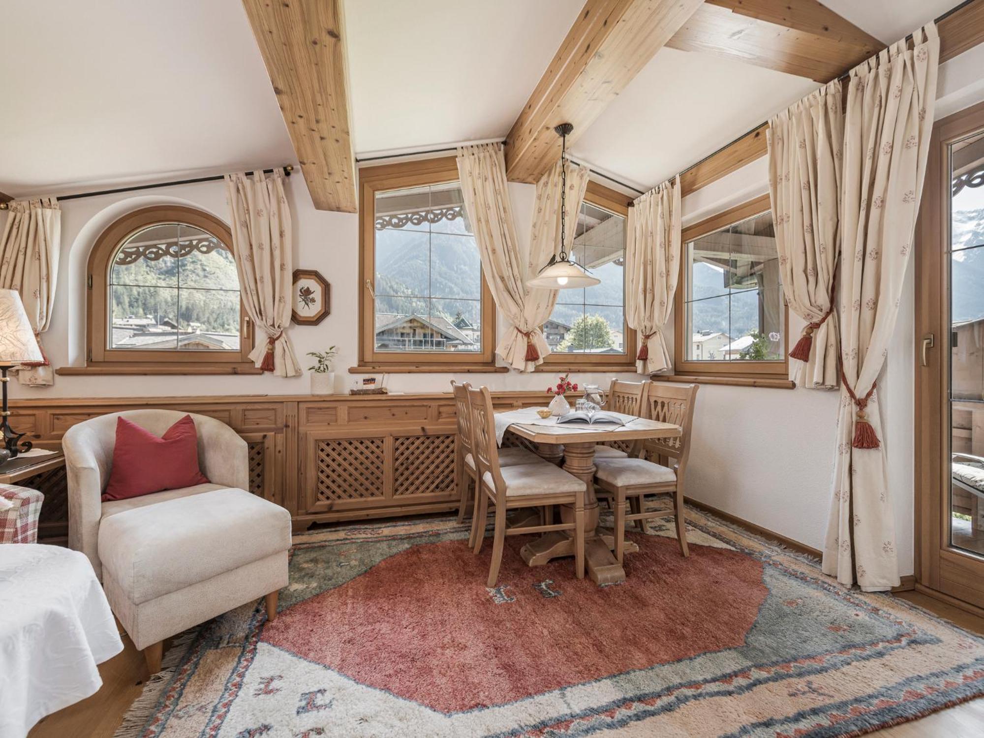 Apparthotel "Landhaus Veronika" Mayrhofen Εξωτερικό φωτογραφία