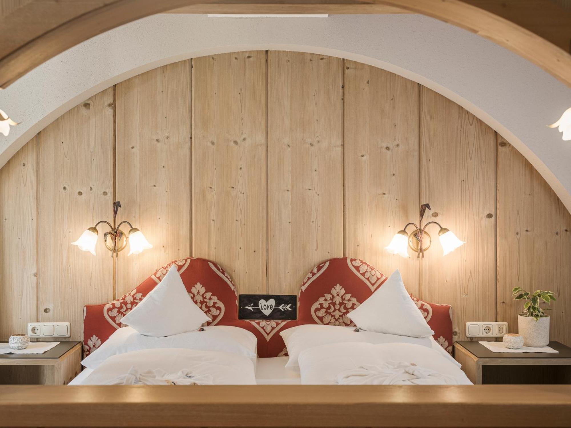 Apparthotel "Landhaus Veronika" Mayrhofen Εξωτερικό φωτογραφία
